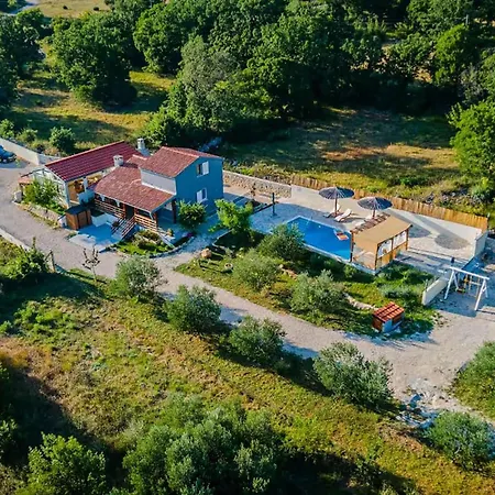 Pet Friendly In Gornja Prázdninový dům *