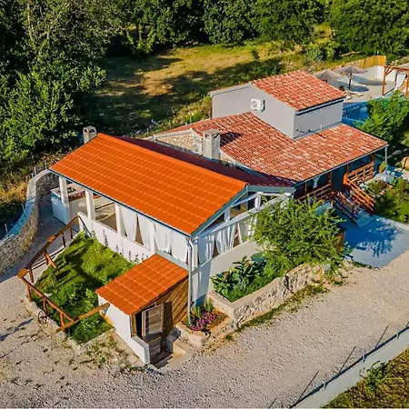Pet Friendly In Gornja Prázdninový dům Slivnica