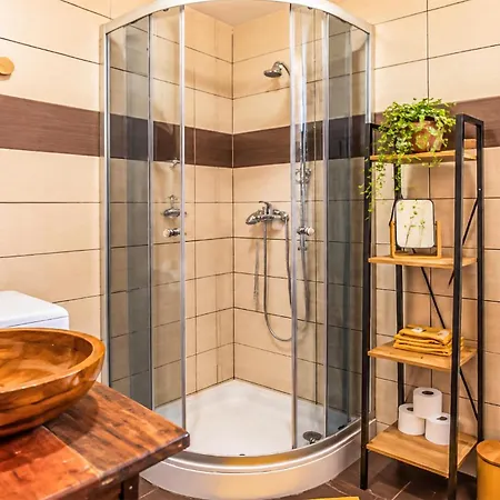Pet Friendly In Gornja Holiday home